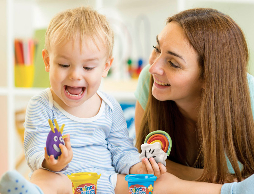 CARIOCA - Pasta de modelar baby dough bote 75 g set de 8 colores surtidos (Ref. 43180)