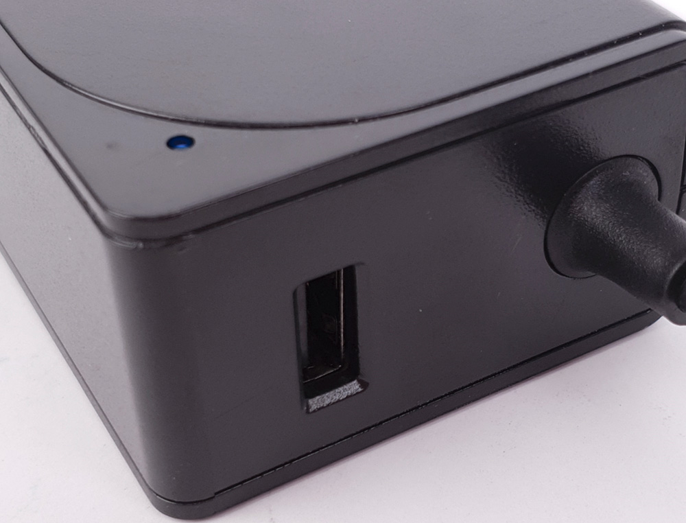 NGS - Adaptador de corriente automatic 90w con 9 adaptadores y salida usb 2a (Ref. W-90)
